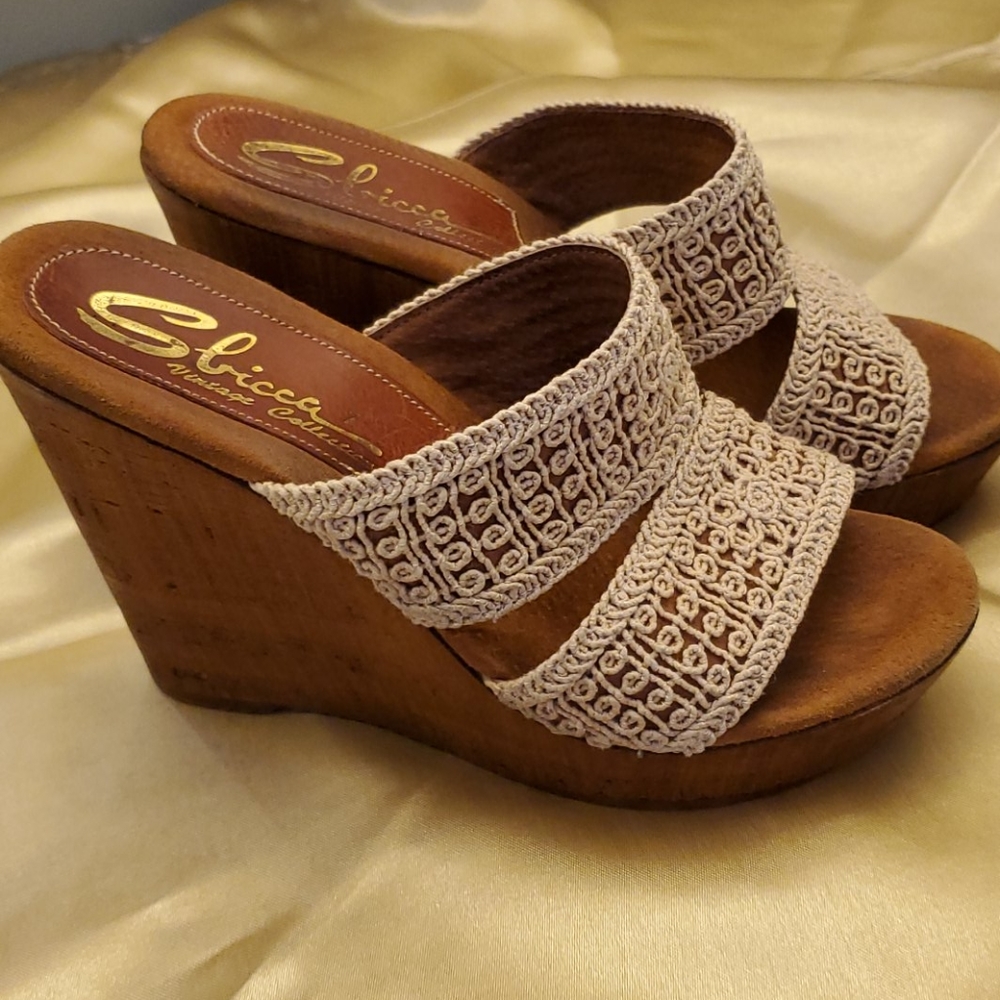 Wedge sandals